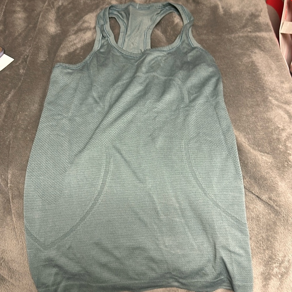 Brand new lululemon tank top